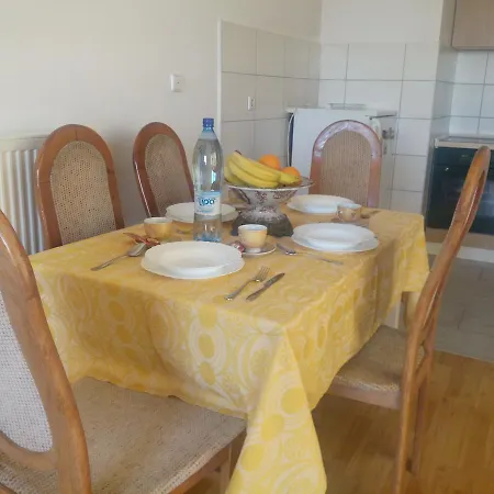 Lägenhet Apartman Robot Tuzla